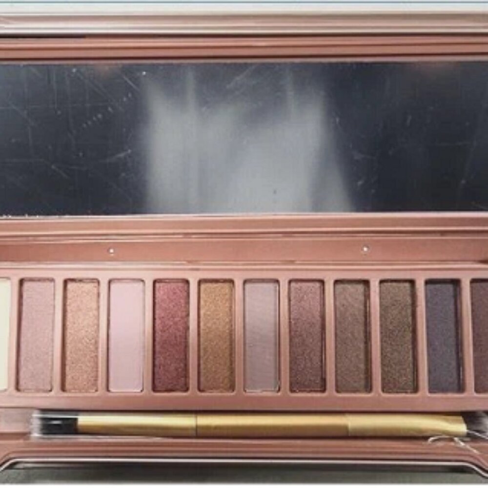 Dirty Girl Cosmetics 12 Shades of Naked Blushed Nudes Eyeshadow Palette + Brush